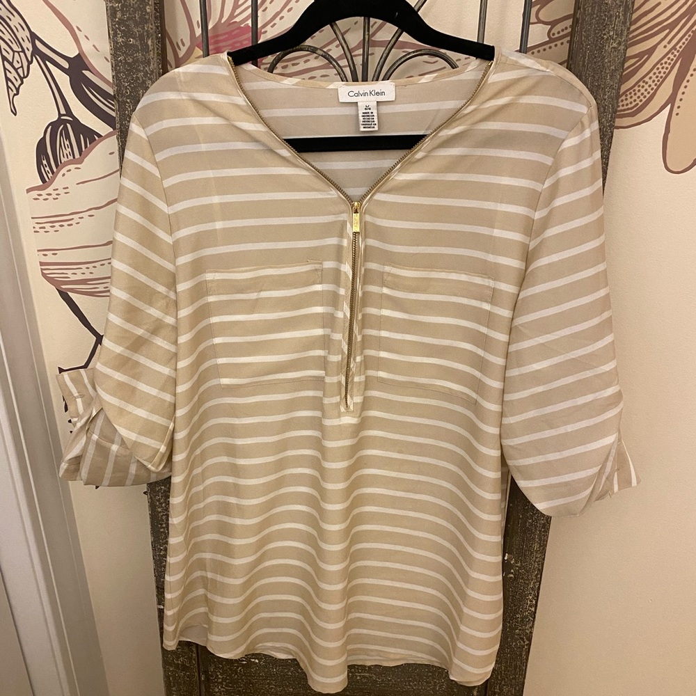 Calvin Klein, Adult Large cream and tan blouse